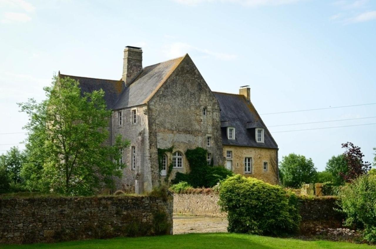 Le Chateau De Neuilly La Foret Isigny-sur-Mer Exterior foto